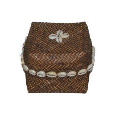 Bamboo Box Brown With Sea Shells 10 cm